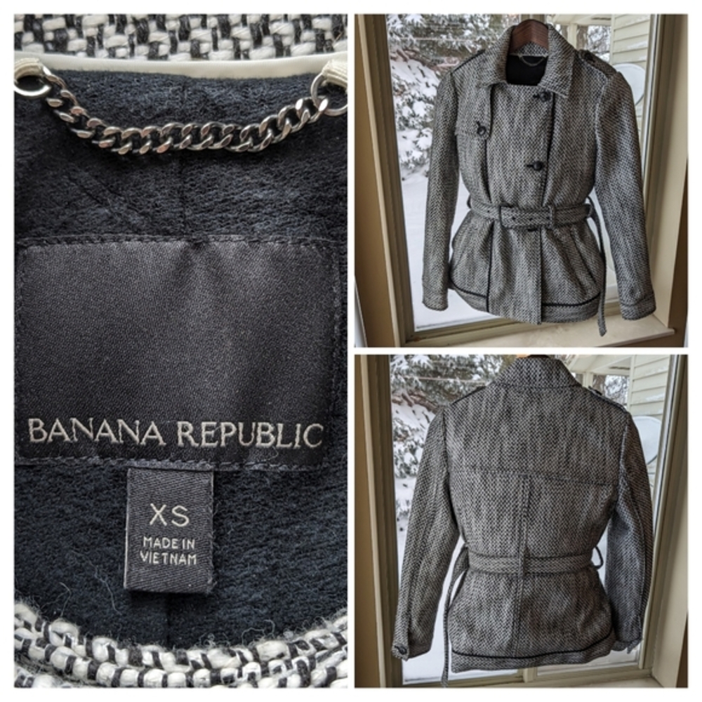 Banana Republic Stylish Short Jacket - Black and White - Size XS